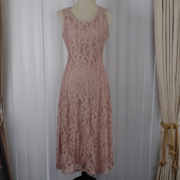 Candalite Dresses & Skirts - Candalite Women's Sleeveless Lace Maxi Dress.